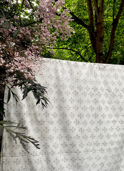 Sequim<br>Colour Smoke <br> Sheets & Cases