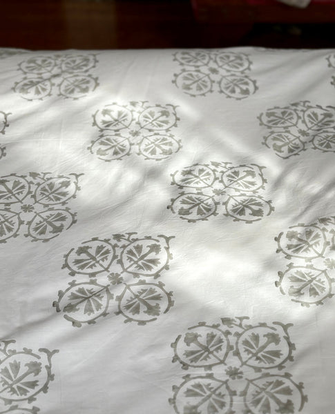 Suzani Flower Large <br> Colour Smoke<br>Duvet Covers & Envelope Sham pairs