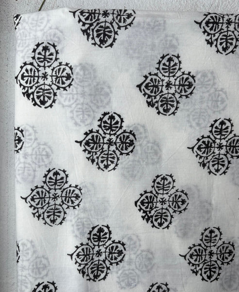 Suzani Flower<br>Colour <br> Ebony<br> Sun Bed