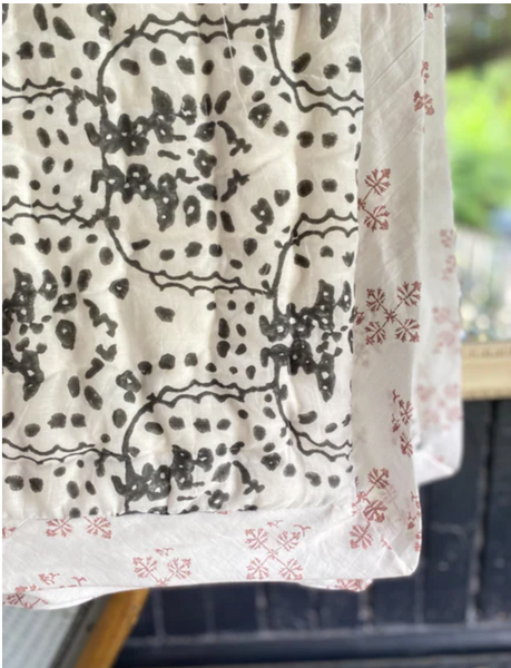 Saturna<br> Colour Excalibur<br> Hand stitched Quilt